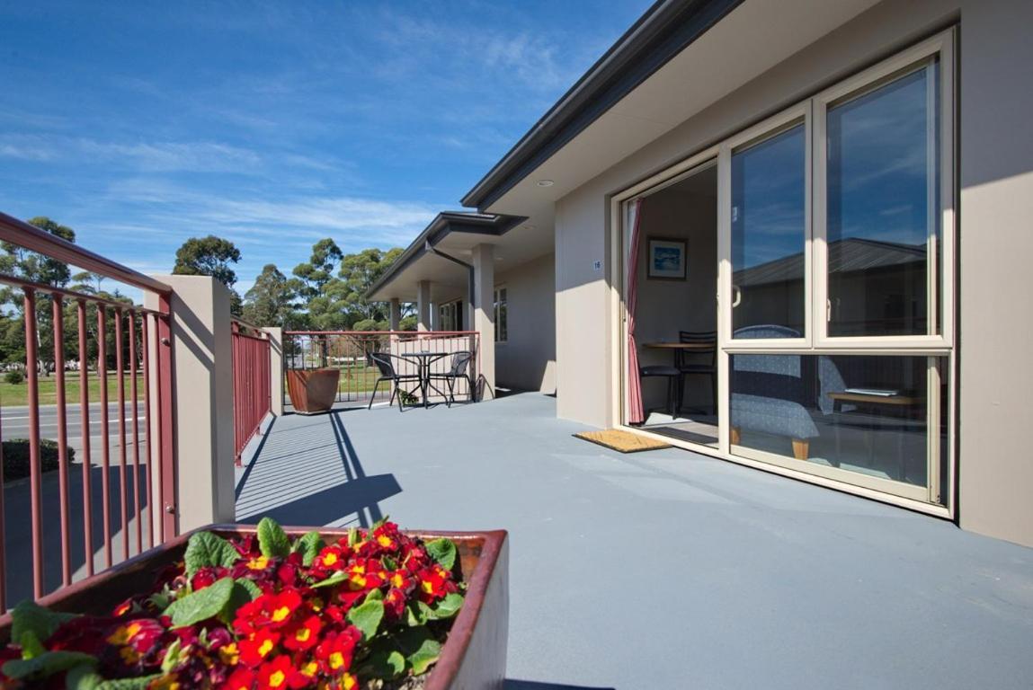 The Suites Ashburton Extérieur photo