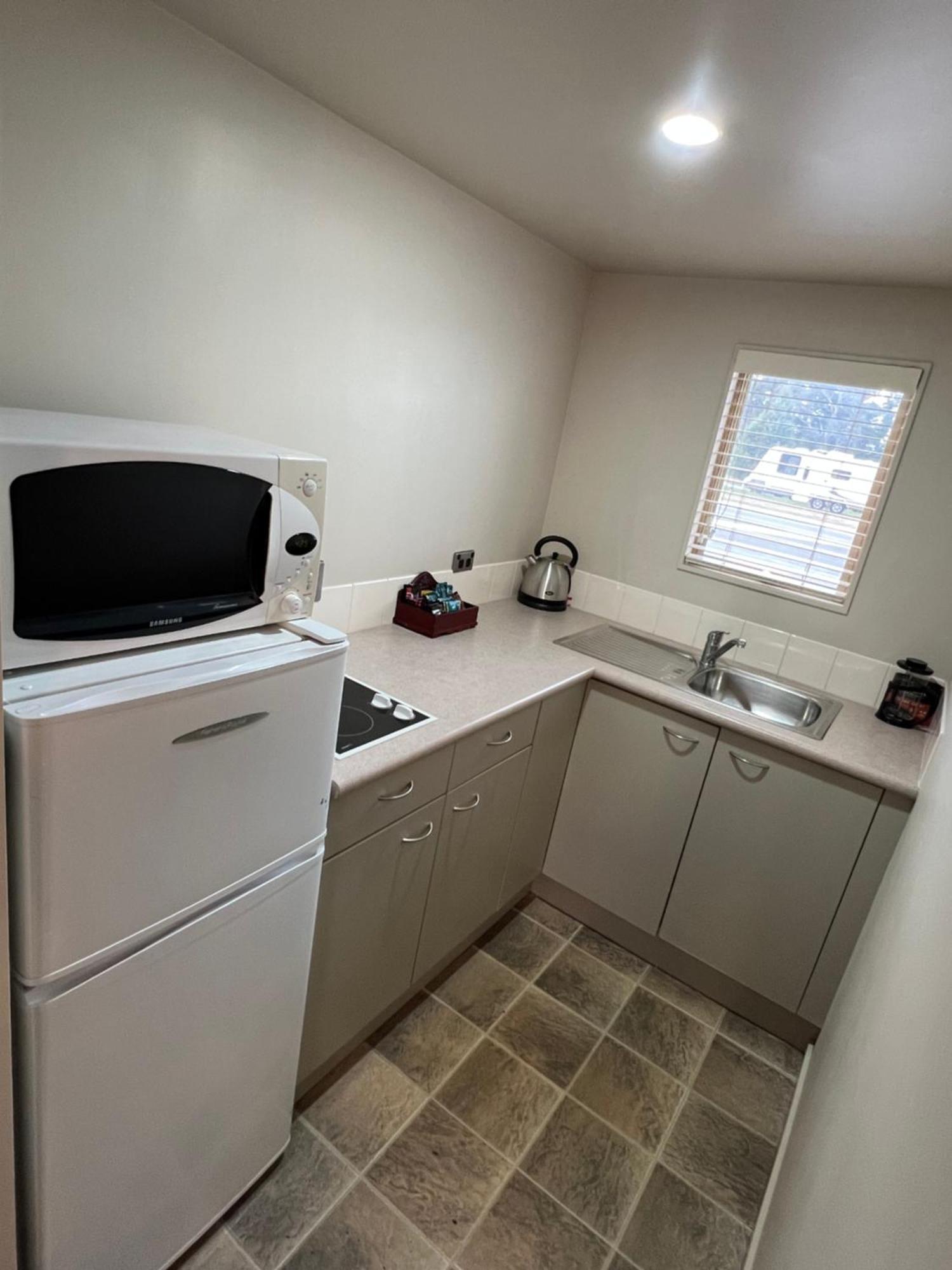 The Suites Ashburton Extérieur photo