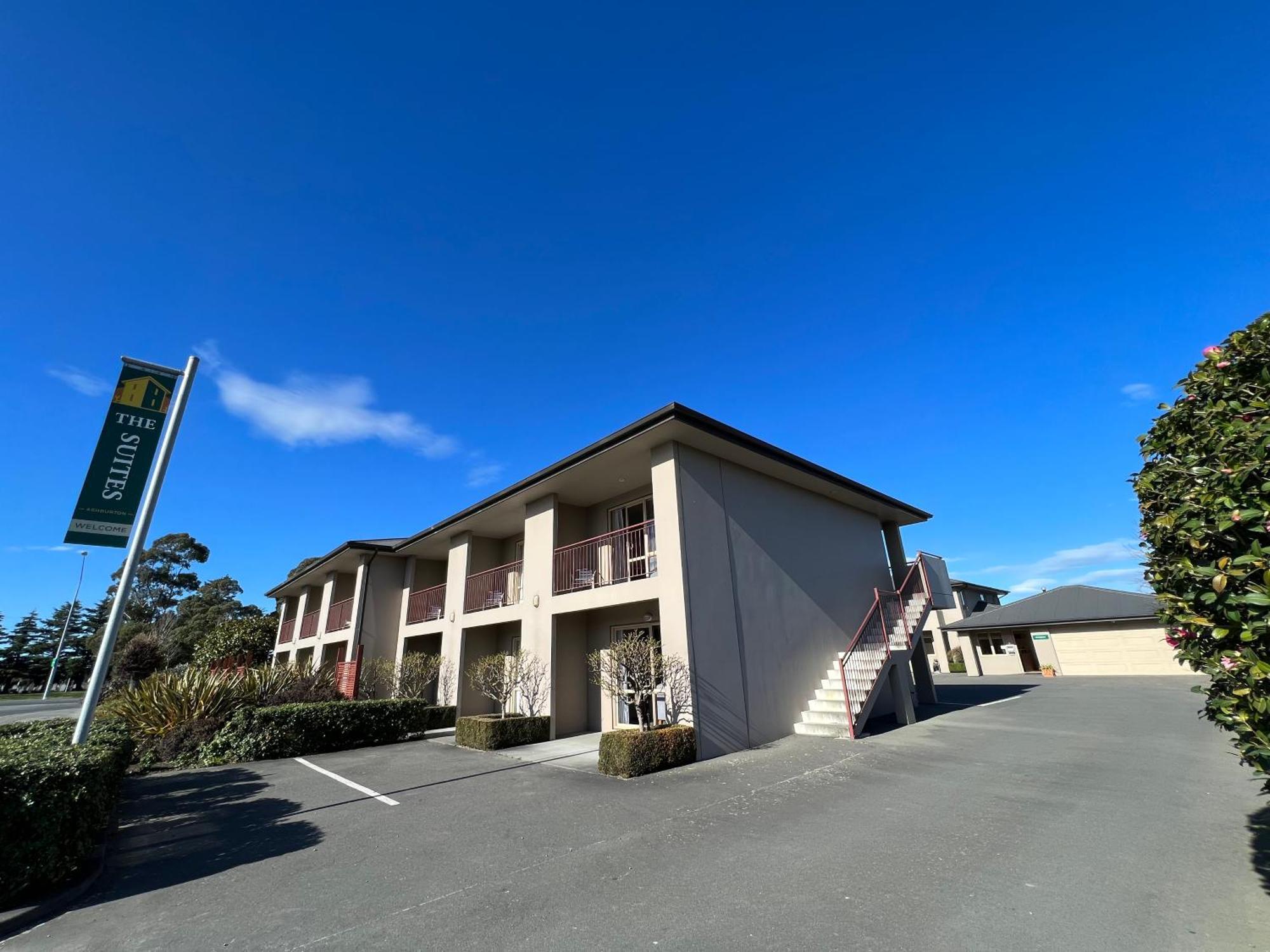 The Suites Ashburton Extérieur photo