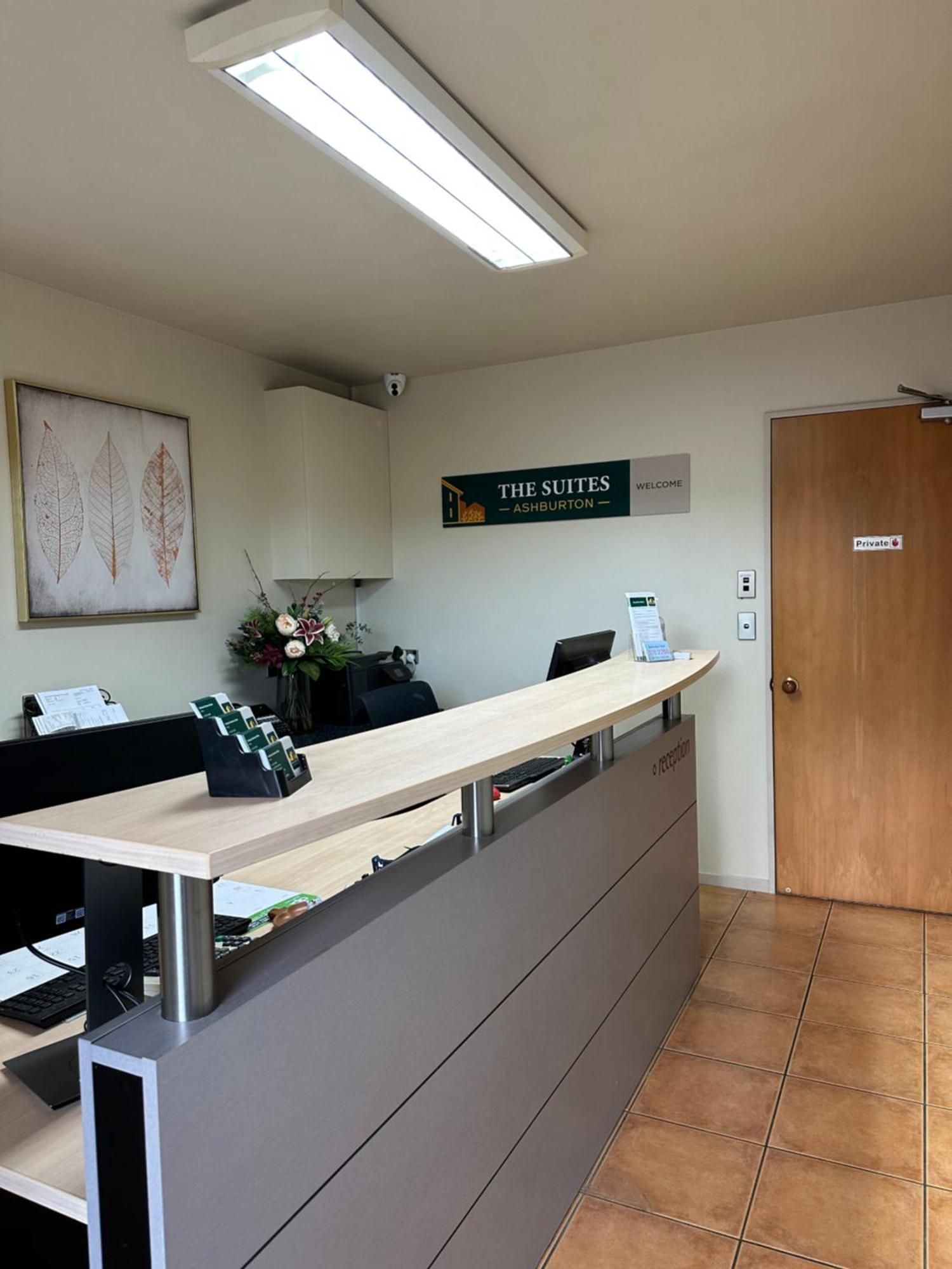 The Suites Ashburton Extérieur photo