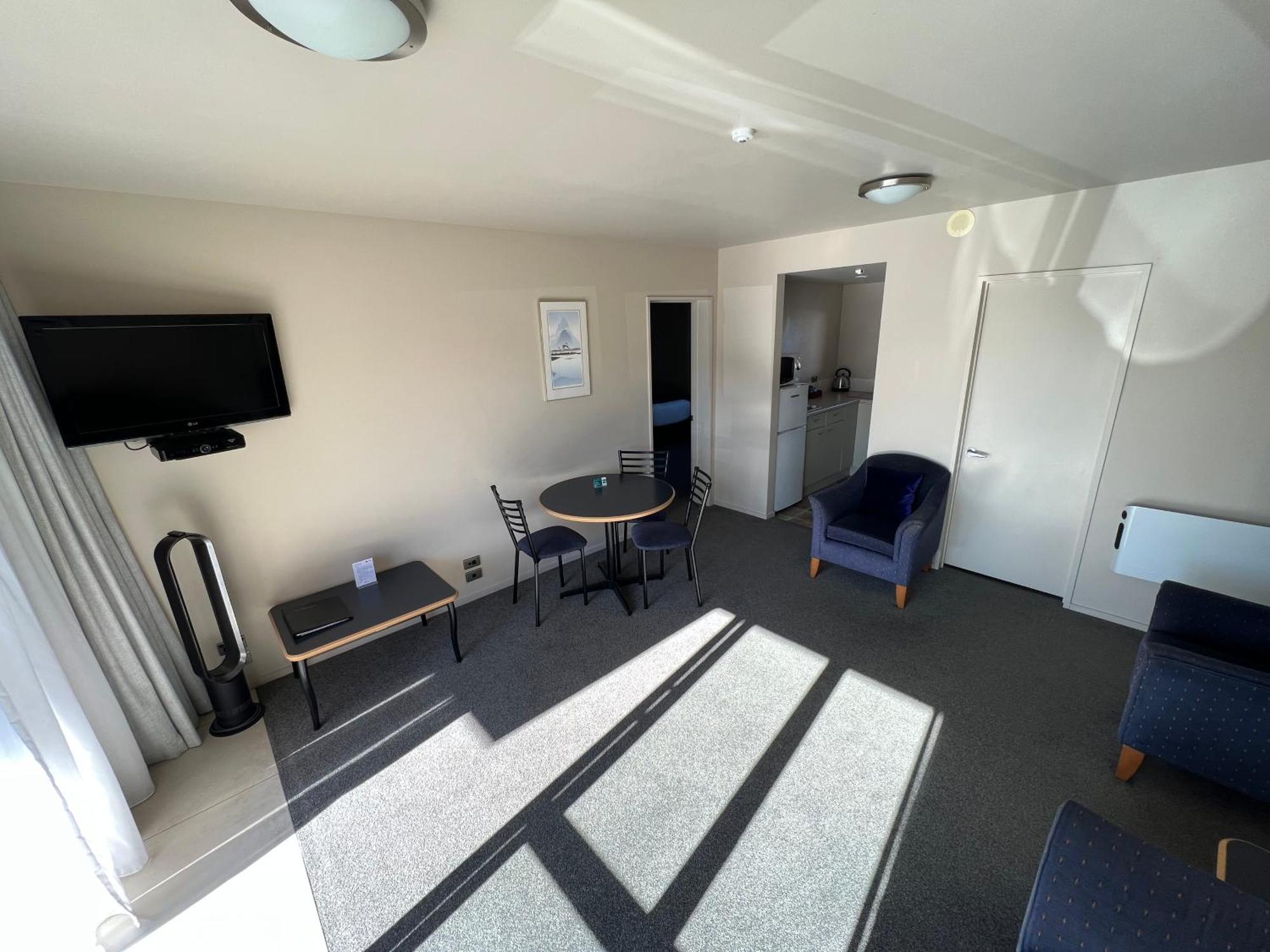 The Suites Ashburton Extérieur photo