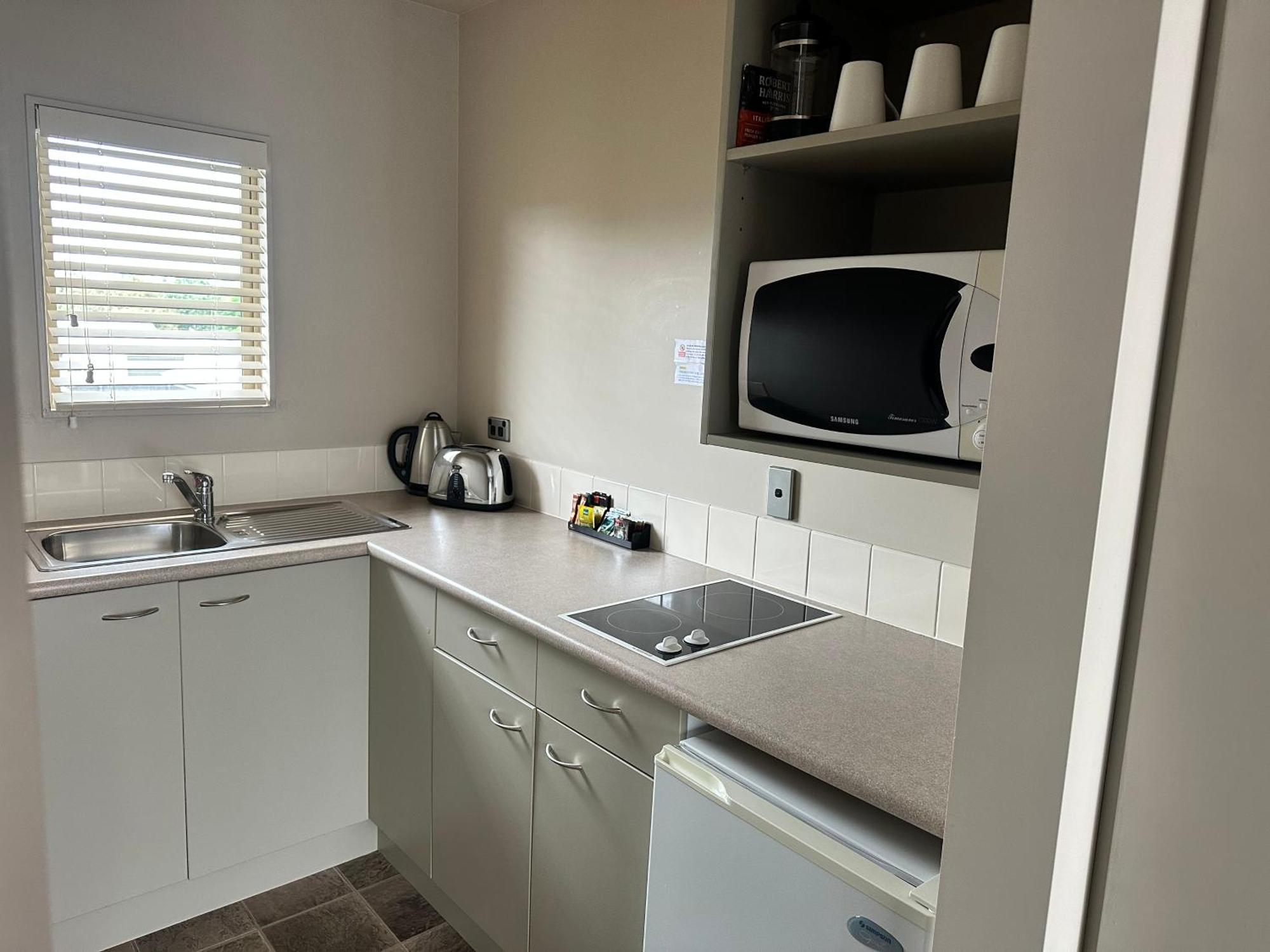 The Suites Ashburton Extérieur photo
