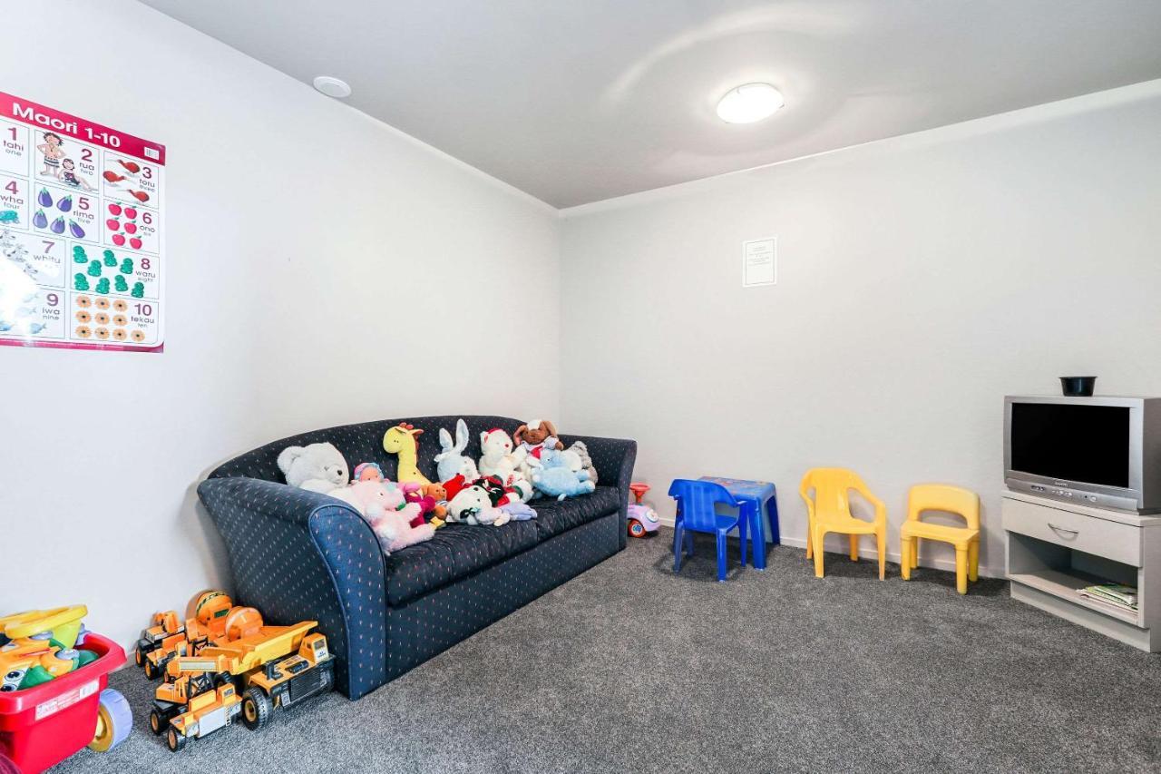 The Suites Ashburton Extérieur photo